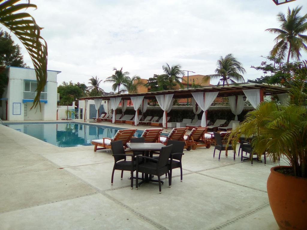 Hotel Santa Cruz Huatulco Exterior photo